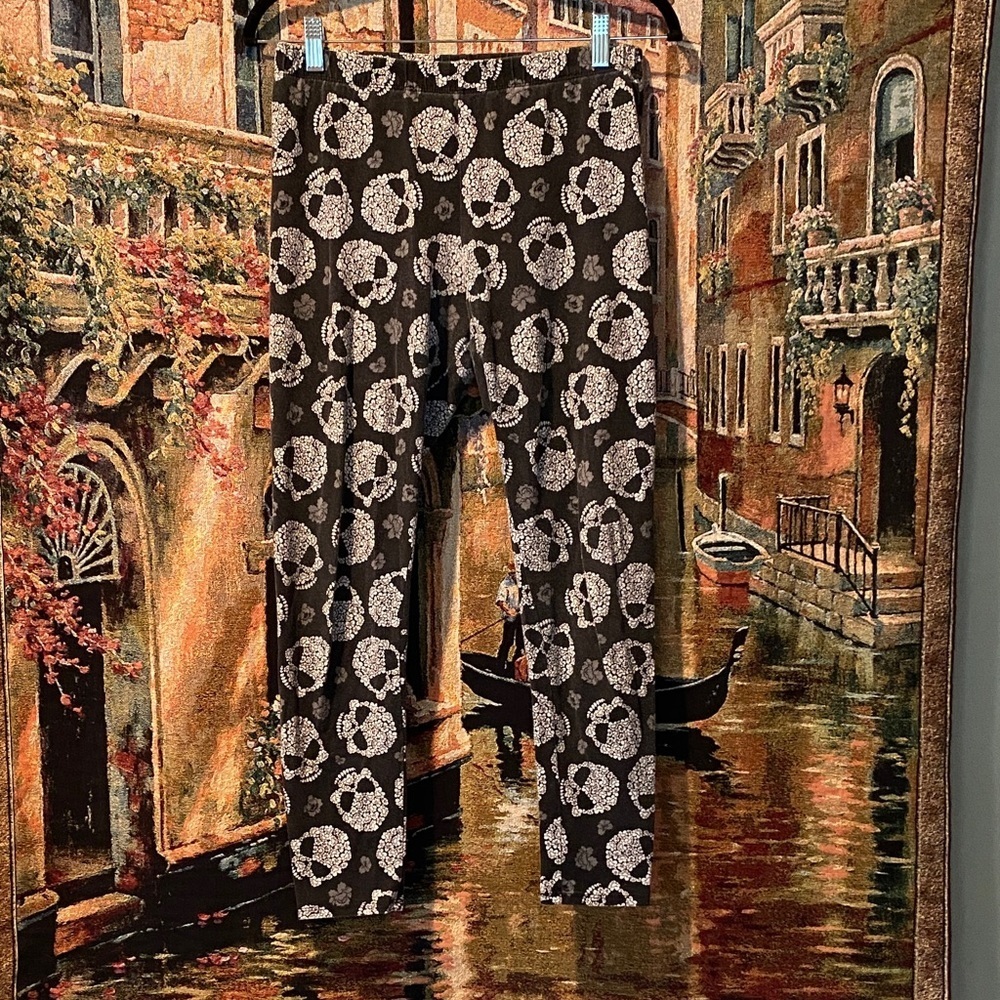 3 for$15 Skull Patterned Black and White Women’s Leggings